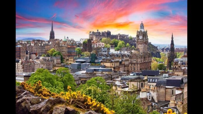 Exploring Edinburgh Without the Burden Exploring Edinburgh Without the Burden